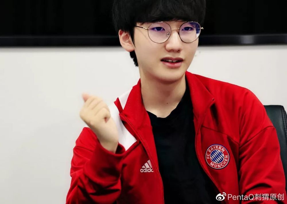 lgd战队巡礼kramer大胆爆料小花生大部分的事情都使唤我