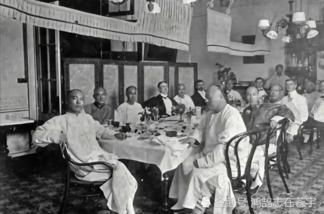 他们都是善于钻营的豪绅,从小在中国文化中接受洗礼,却又崇洋媚外