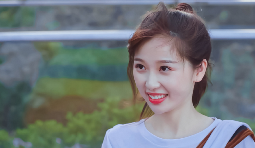 《青春有你2》自我介绍,当镜头凑近看到"蔡敏敏",这才真实?