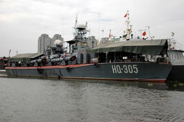 又发现古老董了别人早淘汰多少年的鱼雷艇越军至今精心使用