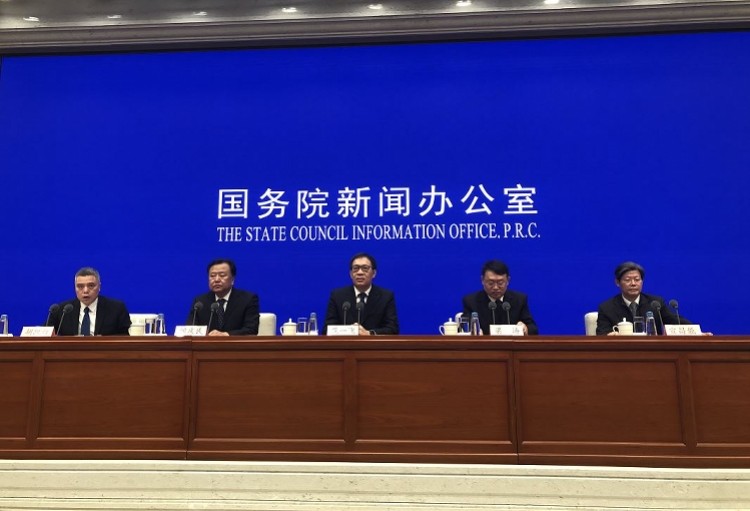 中国证监会 引导更多社会资金流向生产抗疫物资企业 腾讯新闻
