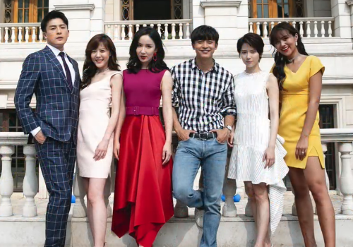 《爱情公寓5》杀青场景被拆除,现场空空如也,演员不舍分别