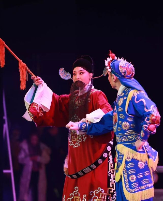 陈亭挥着胡子的女孩带您走近河北梆子老生