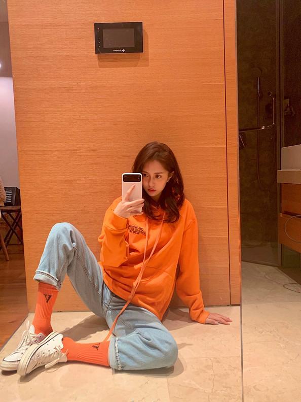 人间烟火花小厨汤敏获赞不穿古装也很美可甜可盐圈粉无数