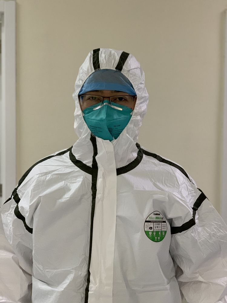 我们治愈了一位感染新冠肺炎的护士