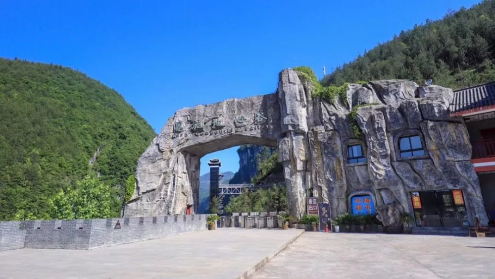 2020年2月14日,给所有喜欢浪漫的人送来了一个大惊喜,突降大冰雹 待