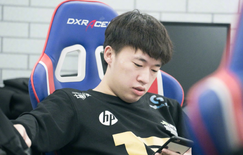 lpl百大经典战役:imp"打哭"deft 有一种皎月叫韦神