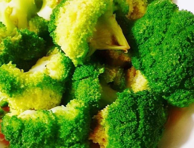 西兰花和白菜花 紫甘蓝和卷心菜 韭黄和韭菜 到底哪个更营养 腾讯新闻