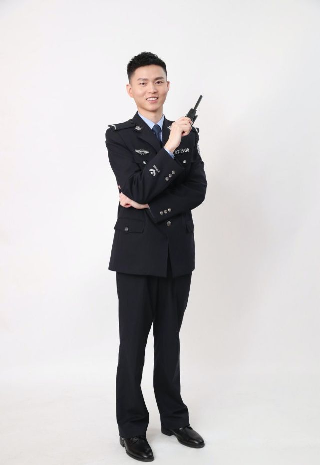 网友:"曹家渡男团"的颜值也太高了