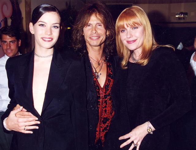 丽芙泰勒长生不老的精灵公主都被岁月摧残了