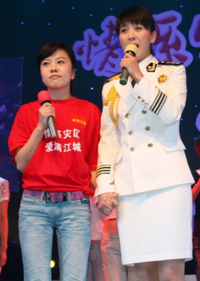 48岁闫学晶3岁小女儿近照当外婆的年纪拼二胎与林越婚姻成谜