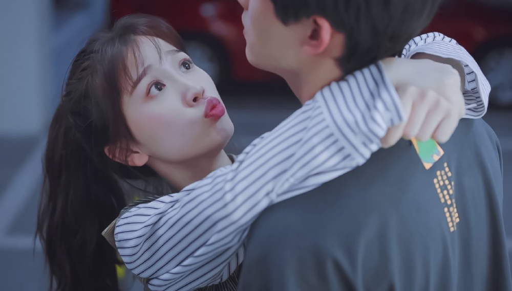 贺灿阳房子又塌了贺灿阳蔡敏敏车库又搂又抱被贺妈妈目睹全程