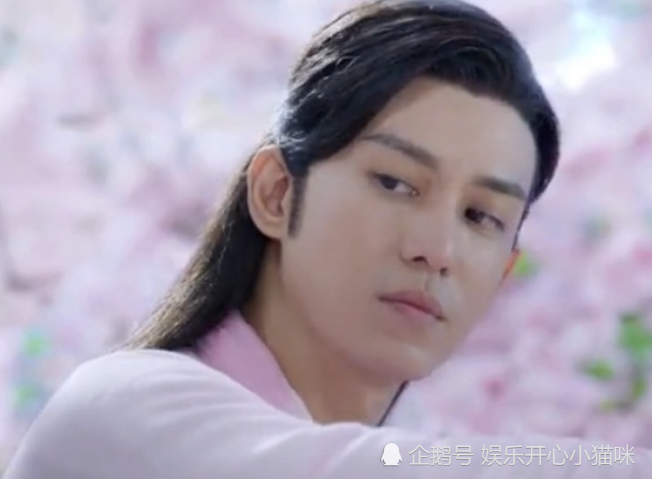 《枕上书》凤九未婚先孕找折颜帮忙,折颜只用一个办法,让东华找凤九