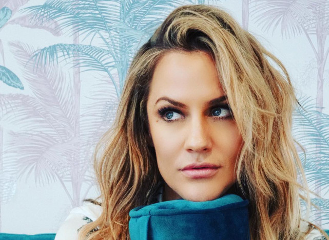 哈里王子前女友卡洛琳自杀现男友深情缅怀却不能合法参加葬礼