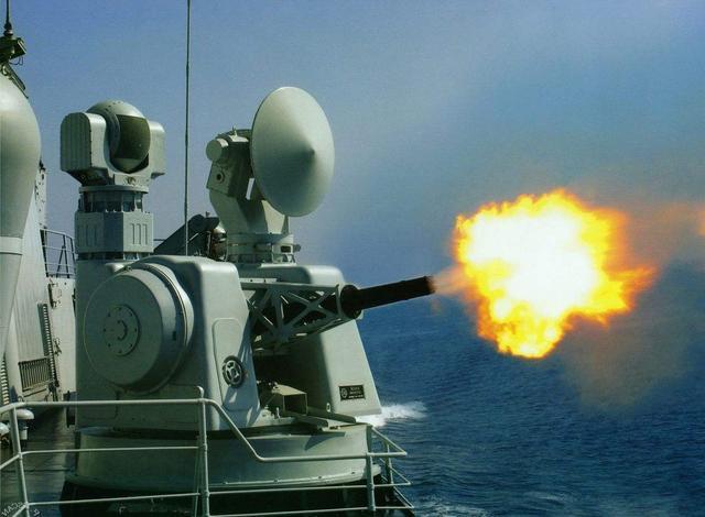 大国的玩具中国海军搭载世界最强防空炮开机3秒花50万