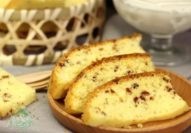 4种不用烤箱的蛋糕做法,一次就成功!蓬松好吃还简单!