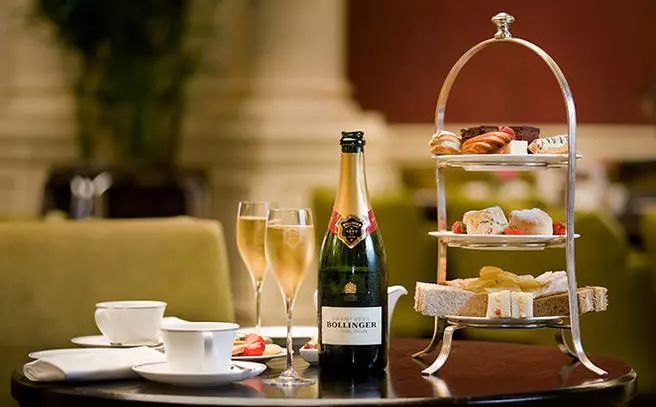 Low Tea 居然比 High Tea 更高级 英国人的下午茶花样真多 腾讯新闻