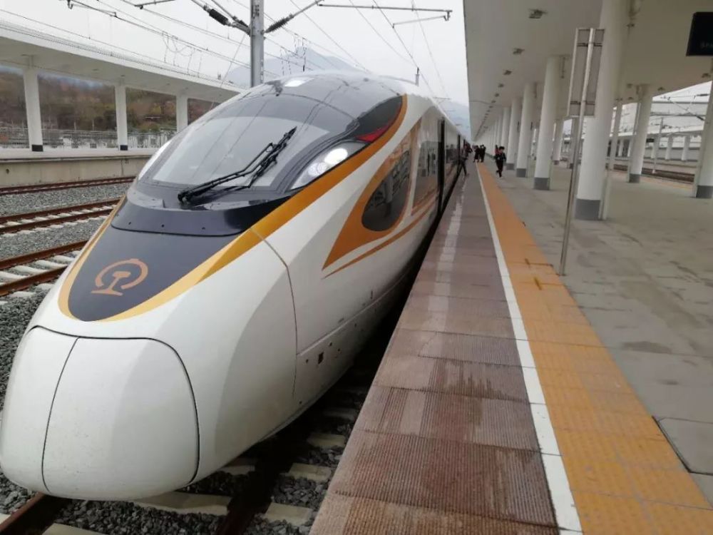 安徽打造的一条高铁线,对接省内2大城市,全长125.1公里