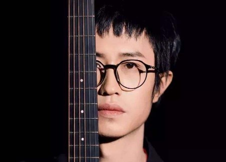 最近抖音有一首bgm非常火,歌词唱的是"二嬢二嬢