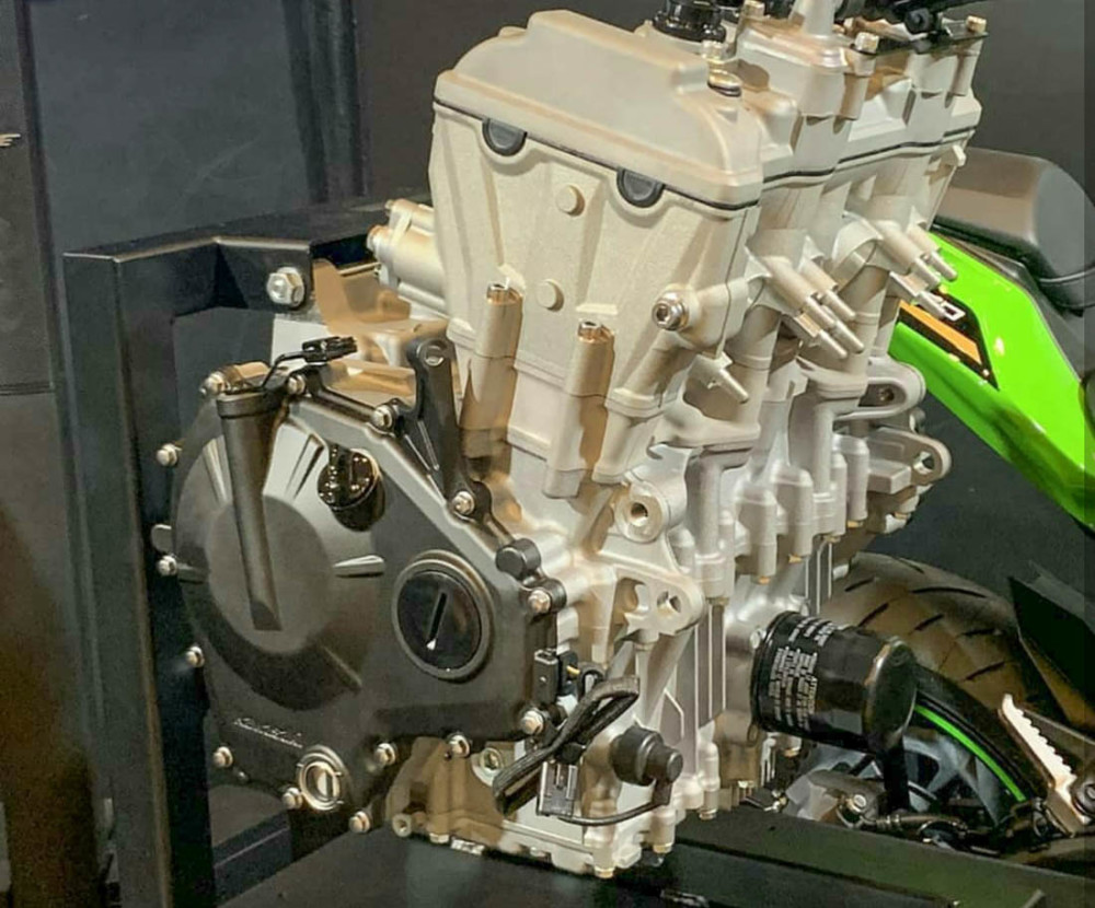 川崎zx25r发动机首次公开亮相具体参数仍未公布