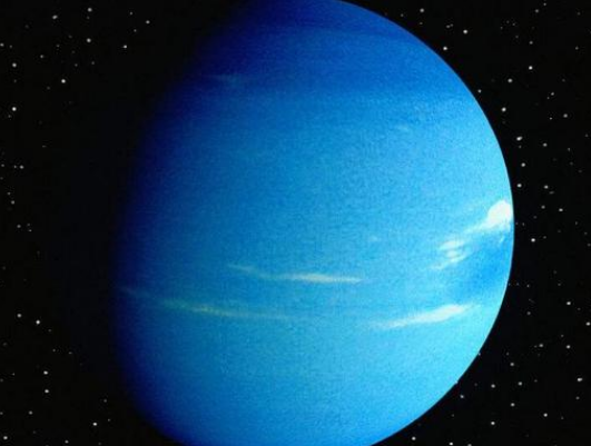 身处极寒世界,海卫一却拥有特殊的运行轨迹,它为何如此神奇?