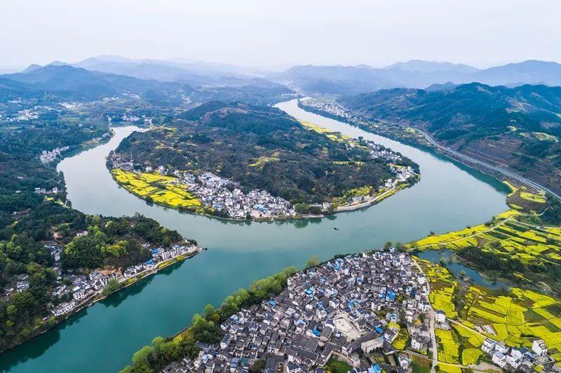 畫船聽雨眠新安江山水畫廊景區山水秀美,佳景薈萃新安江百里大畫廊的