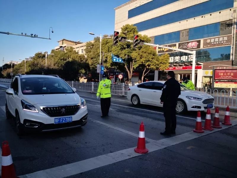 今天,襄阳最严交通管制进行中!_腾讯新闻