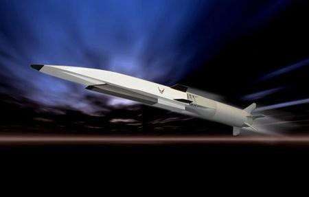 但是他们依然能够凭借着强大的反舰导弹实力,对于美国海军航母战斗群