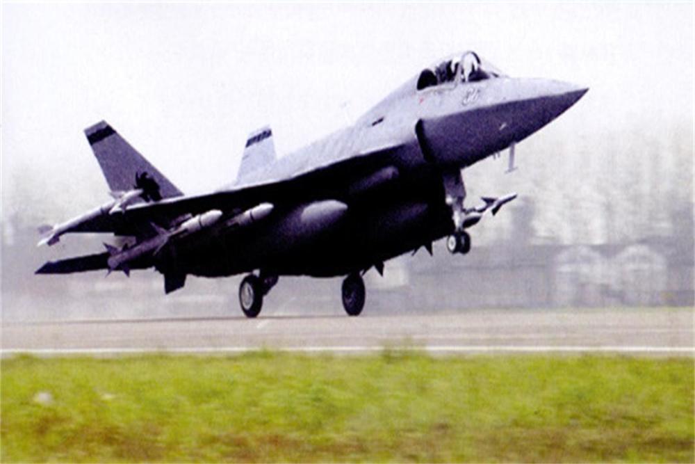 巴基斯坦研发战机,新型枭龙具备隐身能力,巴方:性能将赶超美国