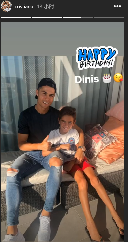c罗庆祝儿子生日,与乔治娜秀恩爱!晒出半裸肌肉,透露保养秘诀