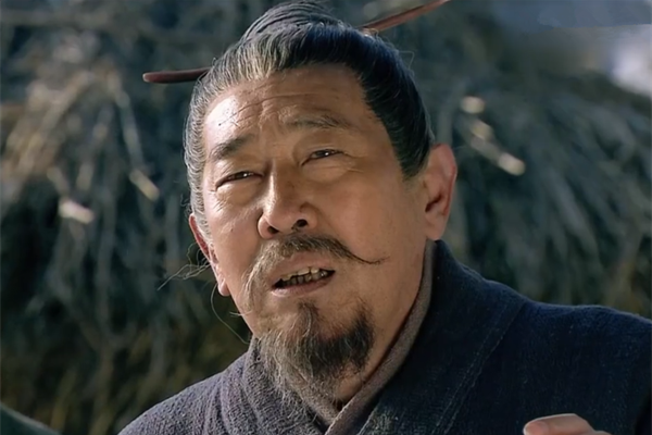 晁盖|晁盖为何遭宋江架空？只因说错一句话，令宋江愤怒不已