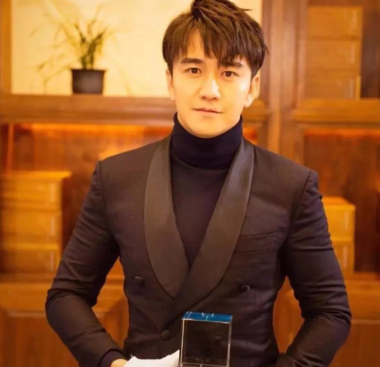 翟天临做客《潮流合伙人》,杨颖对他称呼引争议:确定不是嘲讽?