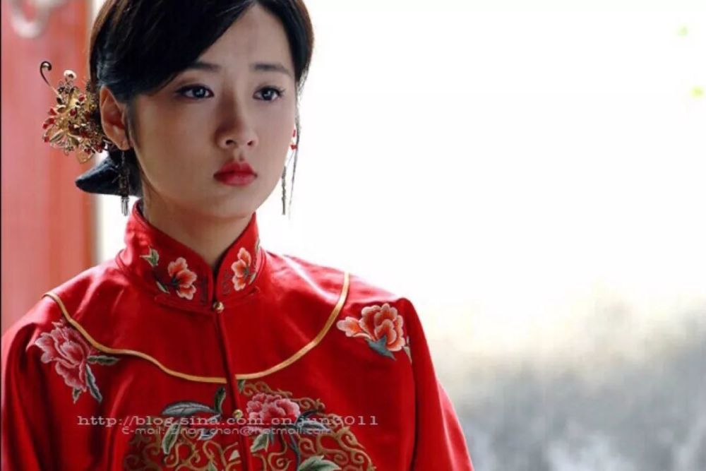 的南兰▼她还演过《天外飞仙》中可爱的赛金 ▼扮演银霜的演员叫吕一