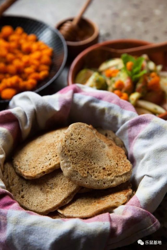 到世界上最幸福的国家不丹,吃一顿最幸福的大餐