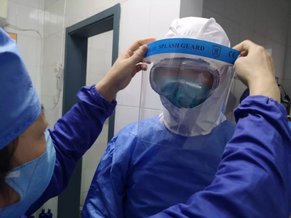 记者探访长春市传染病院新冠肺炎隔离病区