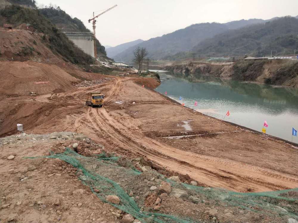 成都第二大水源李家岩水库复工与汛期赛跑两点一线全封闭式管理