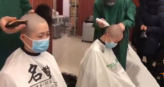 为什么女性医护人员剃光头让人不适我们歌颂女战士却透露着误解偏见