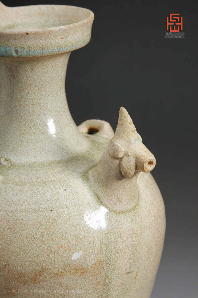 东晋洪州窑青釉鸡首壶
