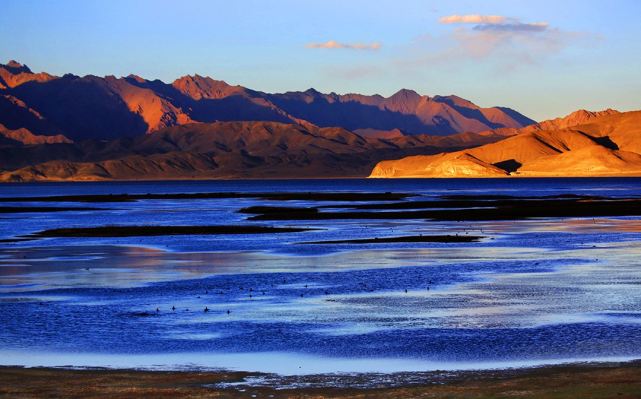 01狮泉河的河源冈底斯山,被称作"世界之轴"