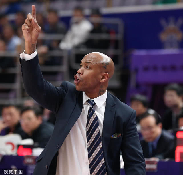 马布里43岁生日快乐从第一外援到菜鸟教练cba10年他续写新传奇