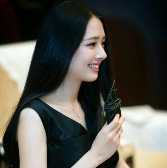 郭碧婷黑长直_发型图片