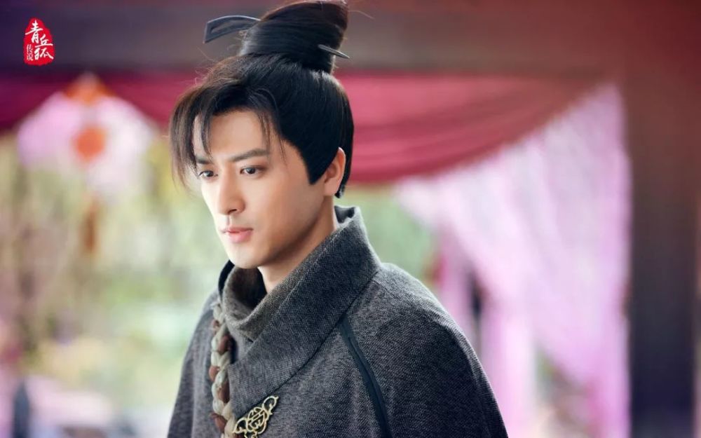 还记得怪侠一枝梅的张忠吗他现在长这样