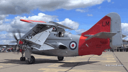 塘鹅舰载反潜机,英国生产出来的最丑陋飞机,设计师审美观出问题