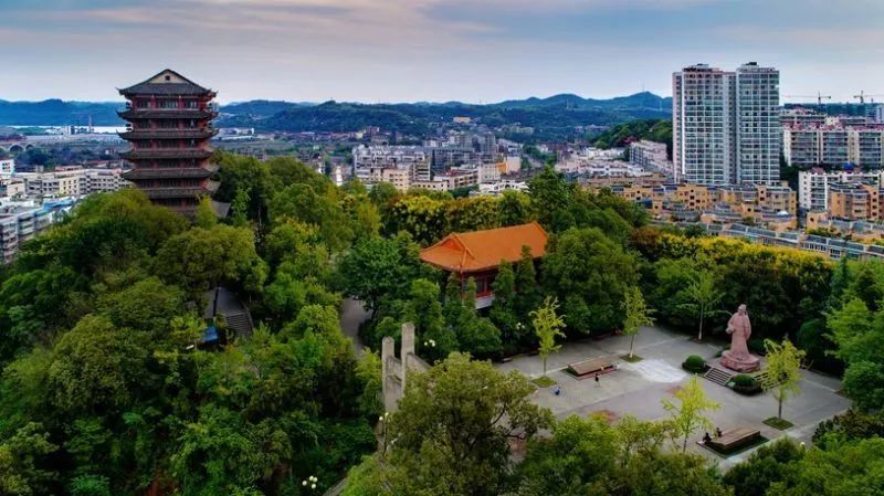 三台有座杜甫草堂