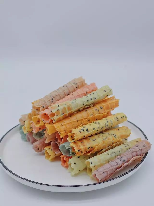 怎么做"彩虹蛋卷"的做法 配方,这个方子不甜不腻,适合小孩当点心吃