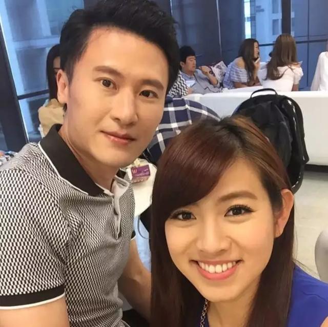 这么多年,不管外人怎么看,她们总是和看起来不靠谱的老公过到了现在