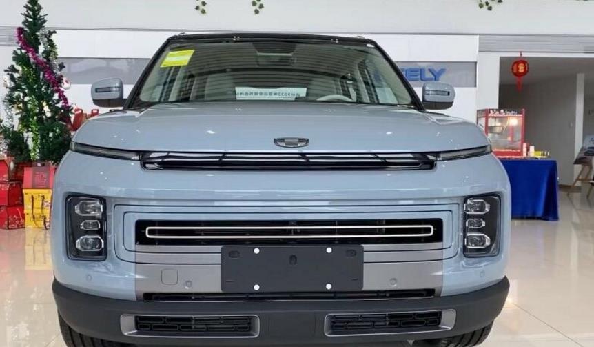 吉利"小路虎"icon到店实拍,标配n95口罩,造型霸气科技感爆棚