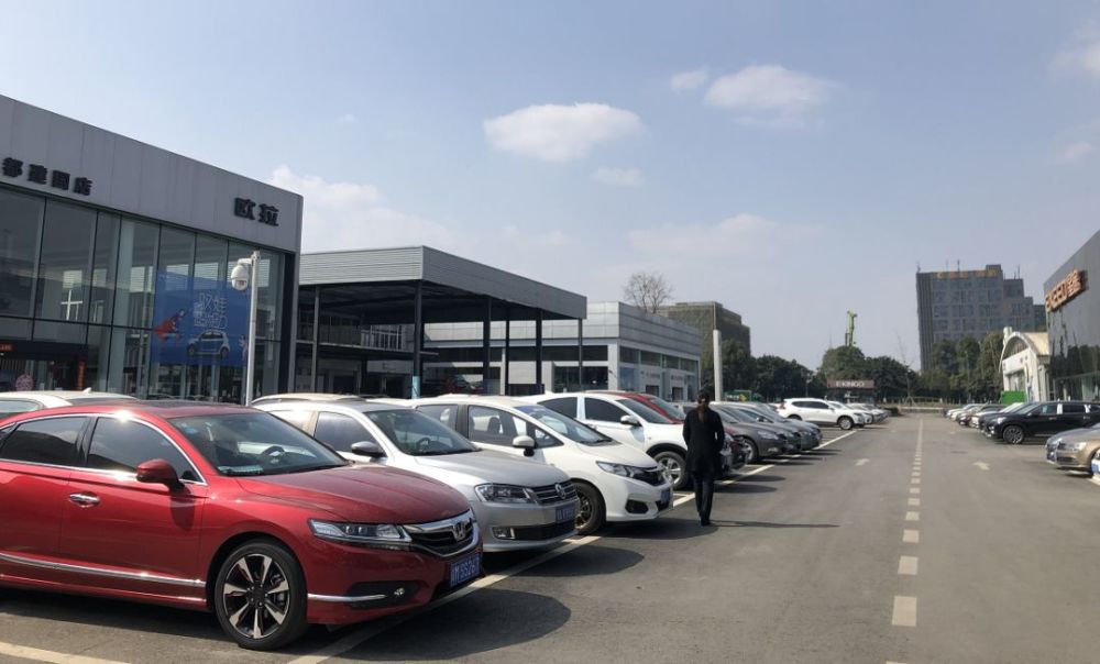 销售转行当主播朋友圈成第二展厅复工后的4s店真实情况如何