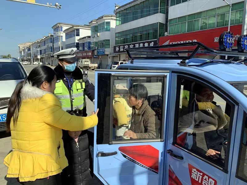 交警中队长张国贵忠诚担当彰显战疫风采