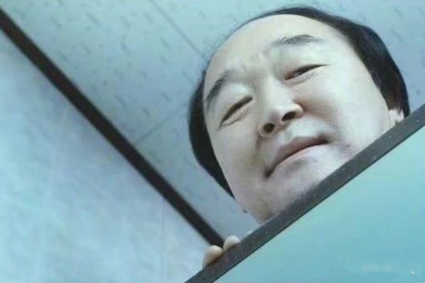 同样是阴森眼神,小丑a级,熔炉s级,sss 的她还未成年!